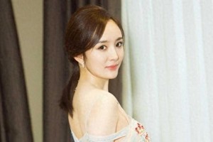 杨幂白宇《谢谢你医生》吻戏路透曝光，魏大勋恋情引热议