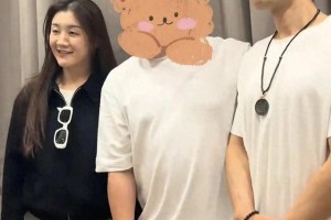 黄晓明与奥运冠军表妹陈梦家族聚会，颜值状态引热议