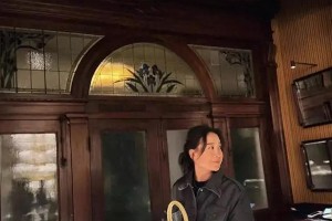 贾玲43岁生日派对造型曝光，减肥后状态引热议