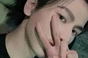 张凌赫剧组吸烟曝光，禁欲男神人设崩塌