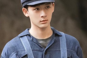 张晚意：从《父辈的荣耀》到内娱顶梁柱的成长之路
