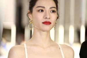 钟楚曦三段情史曝光：从李现到侯雯元的爱情选择