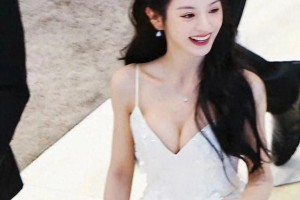 田曦薇：甜妹脸御姐身材，维密新代言人惊艳亮相