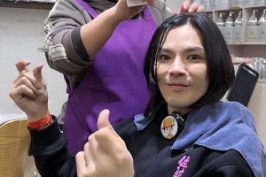 向佐穿女装引热议：从豪门公子到抽象网红