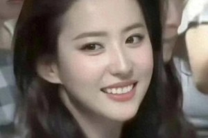 刘亦菲素颜照曝光：盛世美颜的保养秘诀