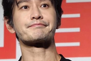黄晓明姥姥95岁离世，明星外孙悲痛发文